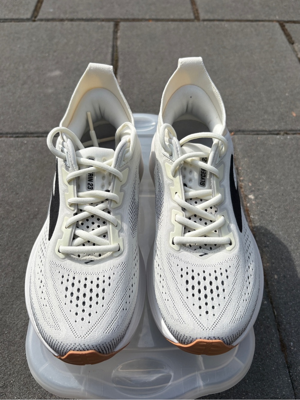 Brooks Glycerin 23 - Picture 9 of 13